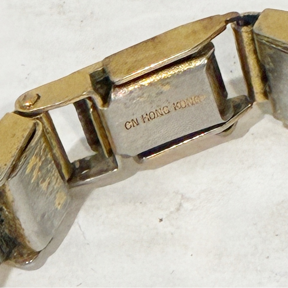 Vintage Caravelle Bulova Watch Ladies 1986 Petite Integrated Bracelet - Picture 3 of 5